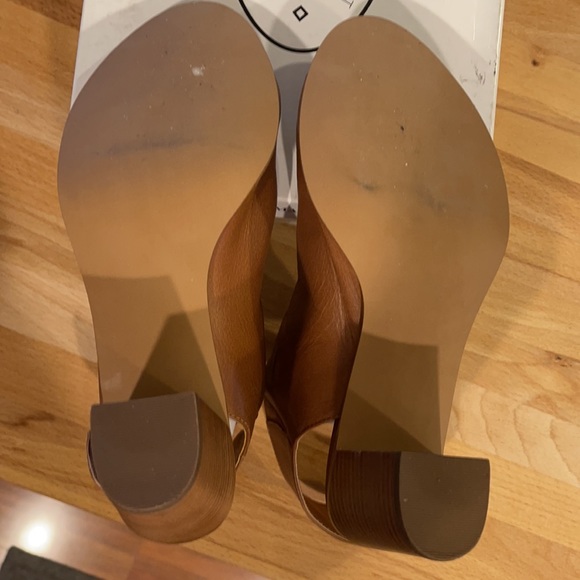 Steve Madden NONSTP cognac leather, size 9.5. Worn - Picture 5 of 8